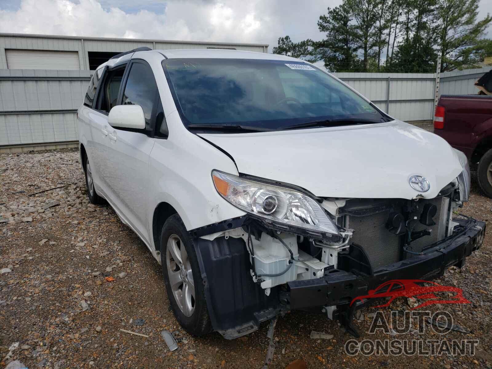 TOYOTA SIENNA 2017 - 5TDKZ3DC1HS820696