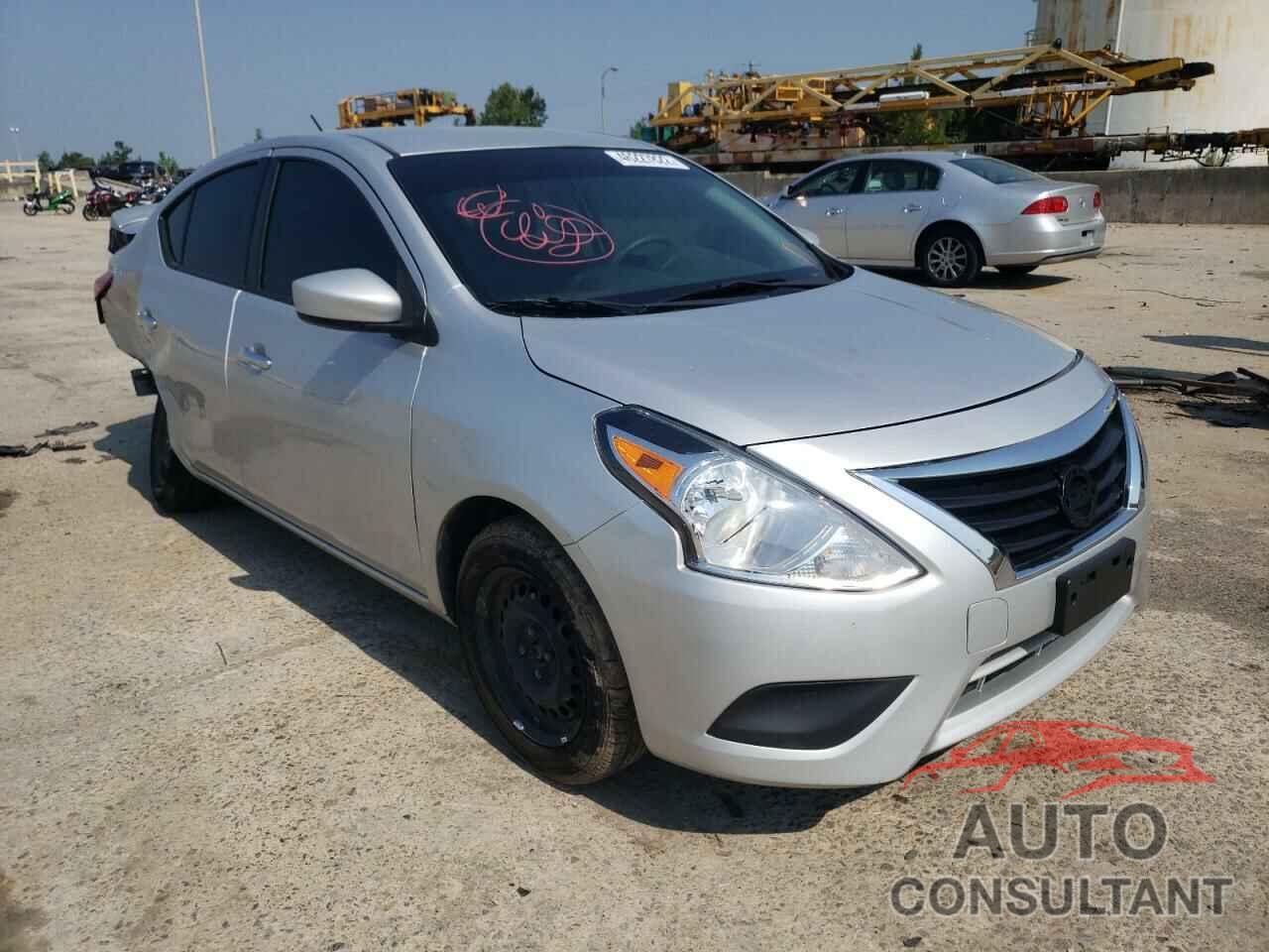 NISSAN VERSA 2018 - 3N1CN7AP8JL816173