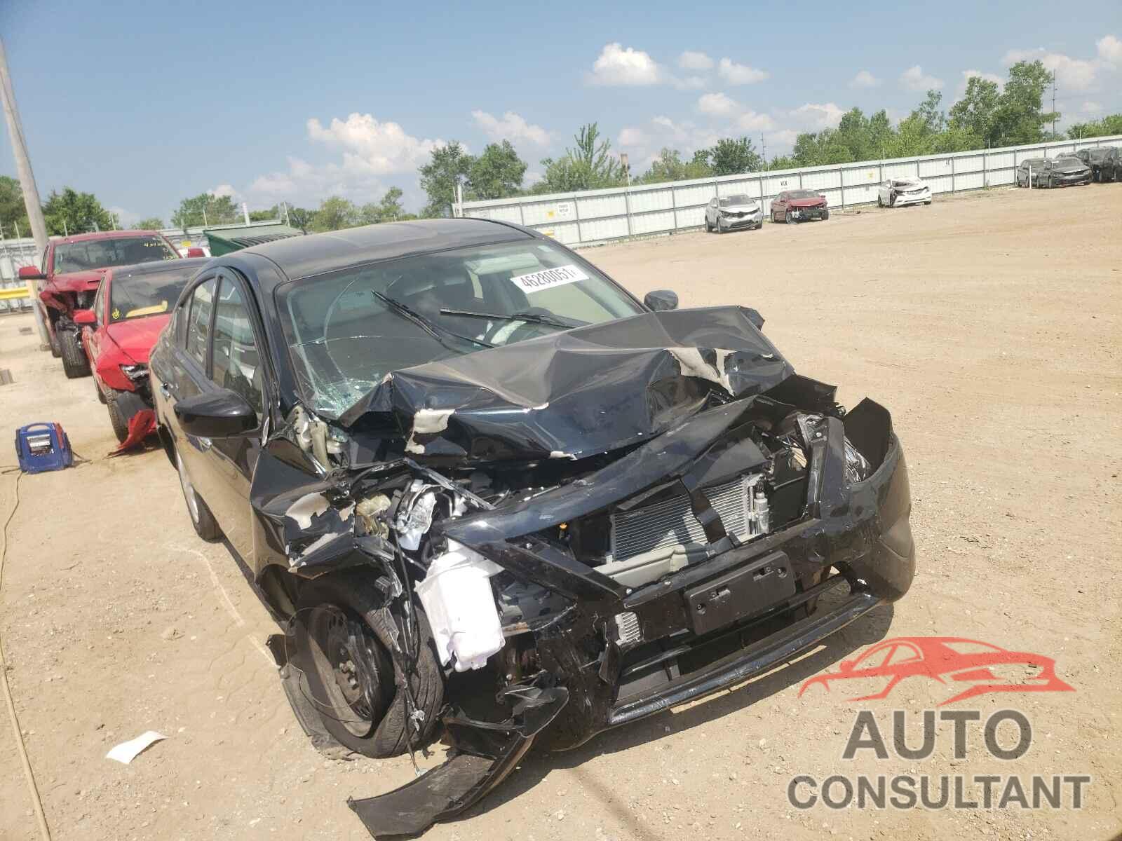 NISSAN VERSA 2019 - 3N1CN7AP8KL815767