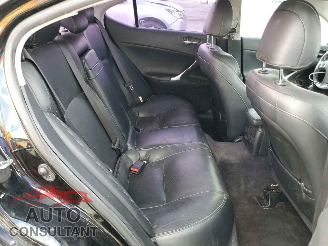 LEXUS IS 2011 - JTHBF5C20B5129779