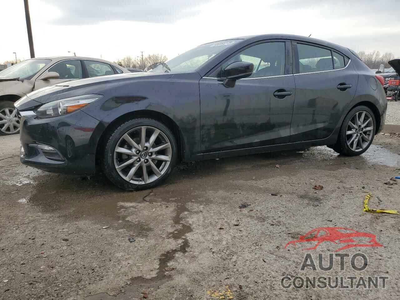 MAZDA 3 2018 - 3MZBN1L31JM195107