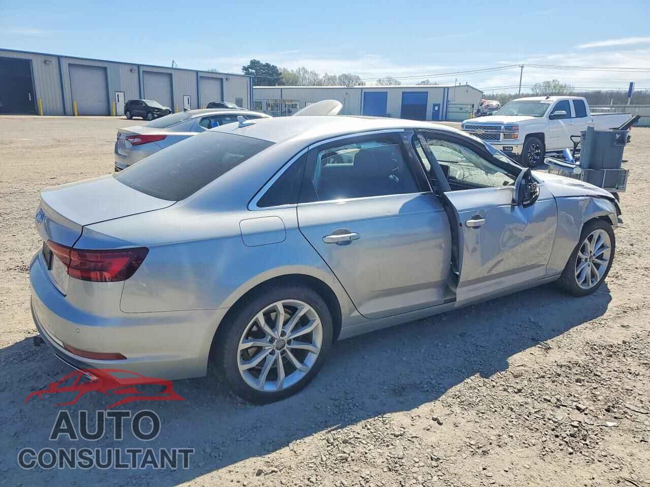 AUDI A4 2019 - WAUHMAF49KA032687