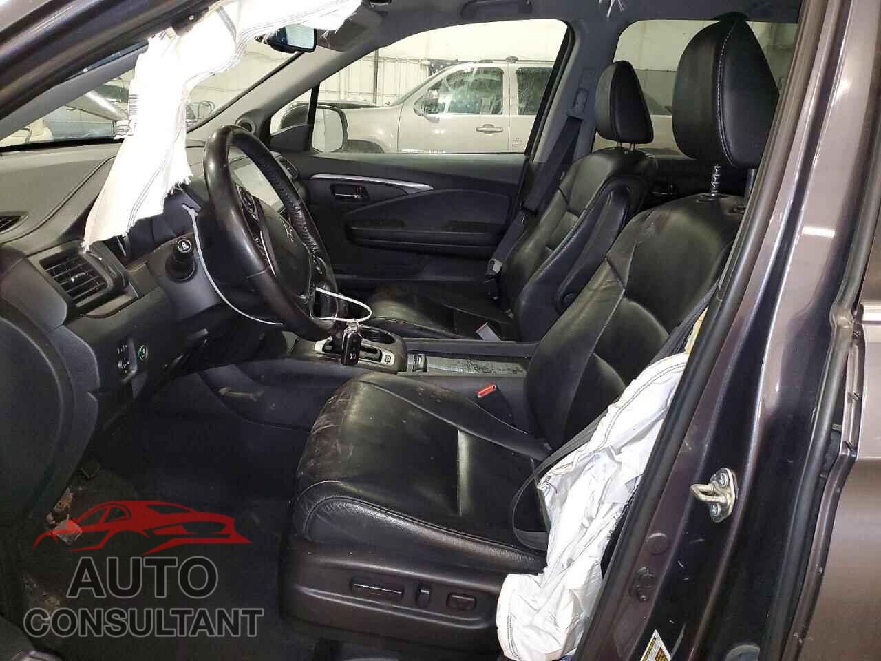 HONDA PILOT 2016 - 5FNYF6H50GB089116