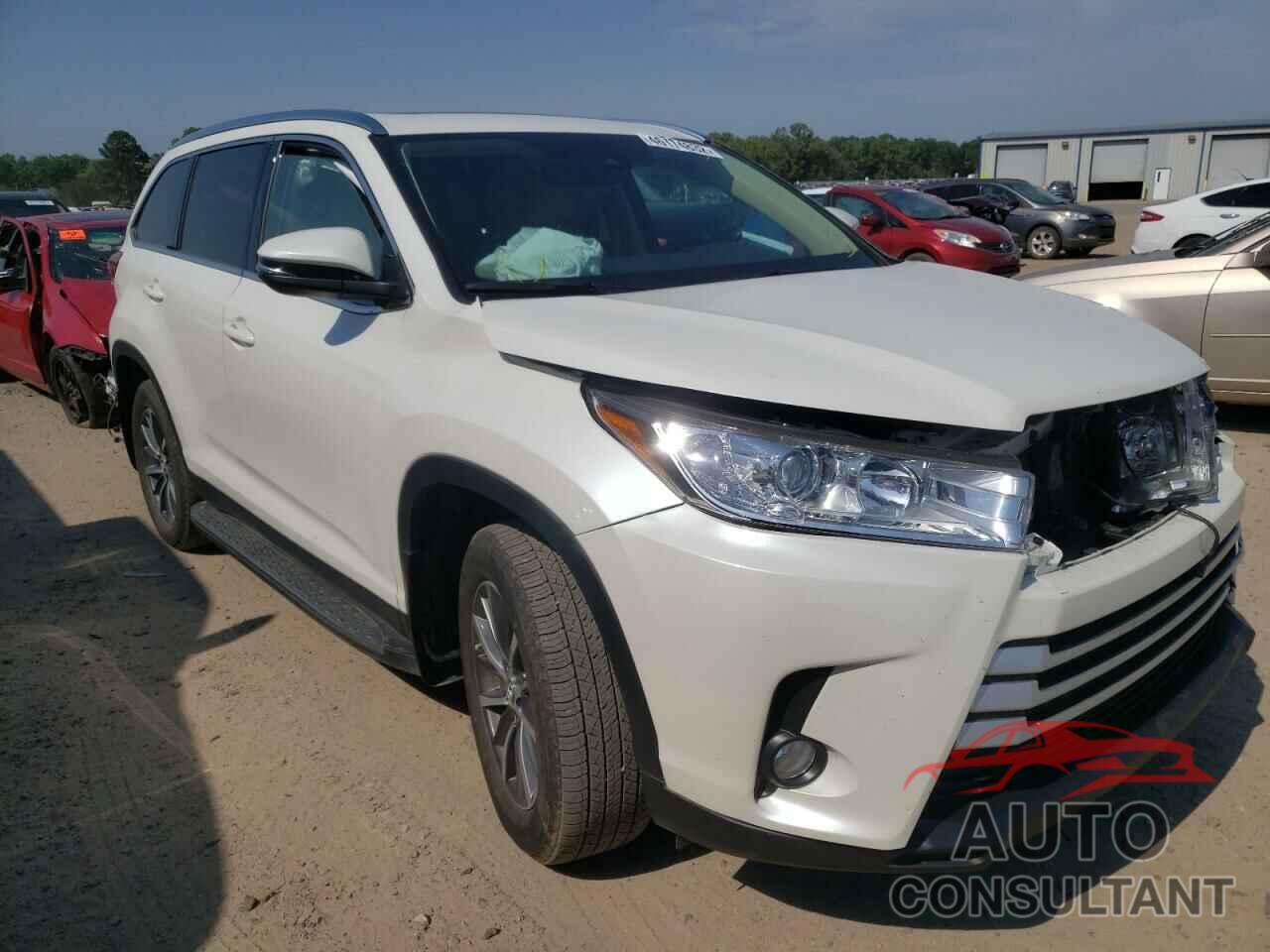 TOYOTA HIGHLANDER 2019 - 5TDKZRFH7KS358891