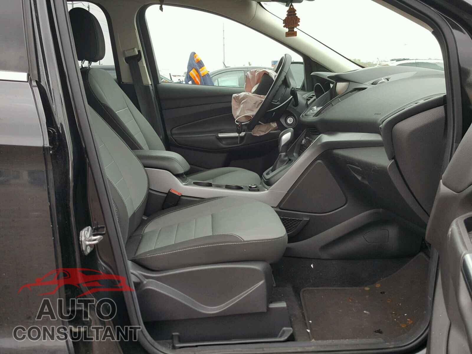 FORD ESCAPE SE 2015 - 1FMCU9G99FUC82176