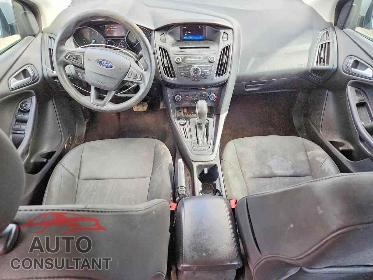 FORD FOCUS 2017 - 1FADP3F26HL249748