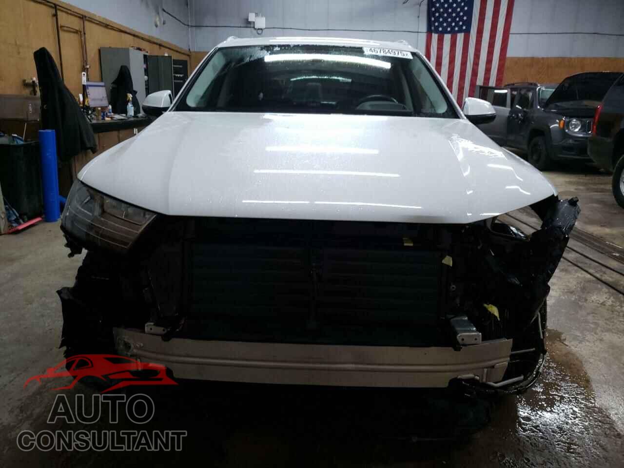 AUDI Q7 2018 - WA1VAAF72JD003032