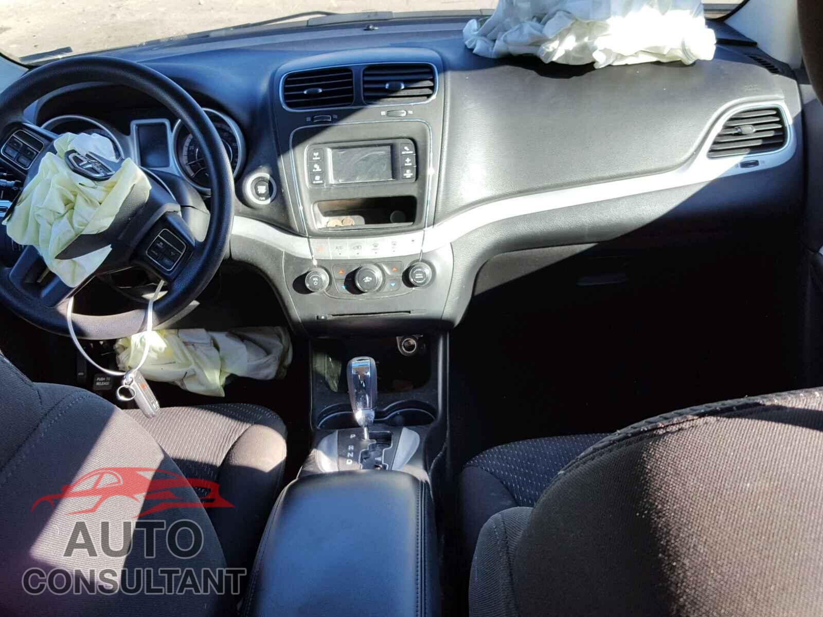 DODGE JOURNEY SE 2017 - 3C4PDCAB4HT581800