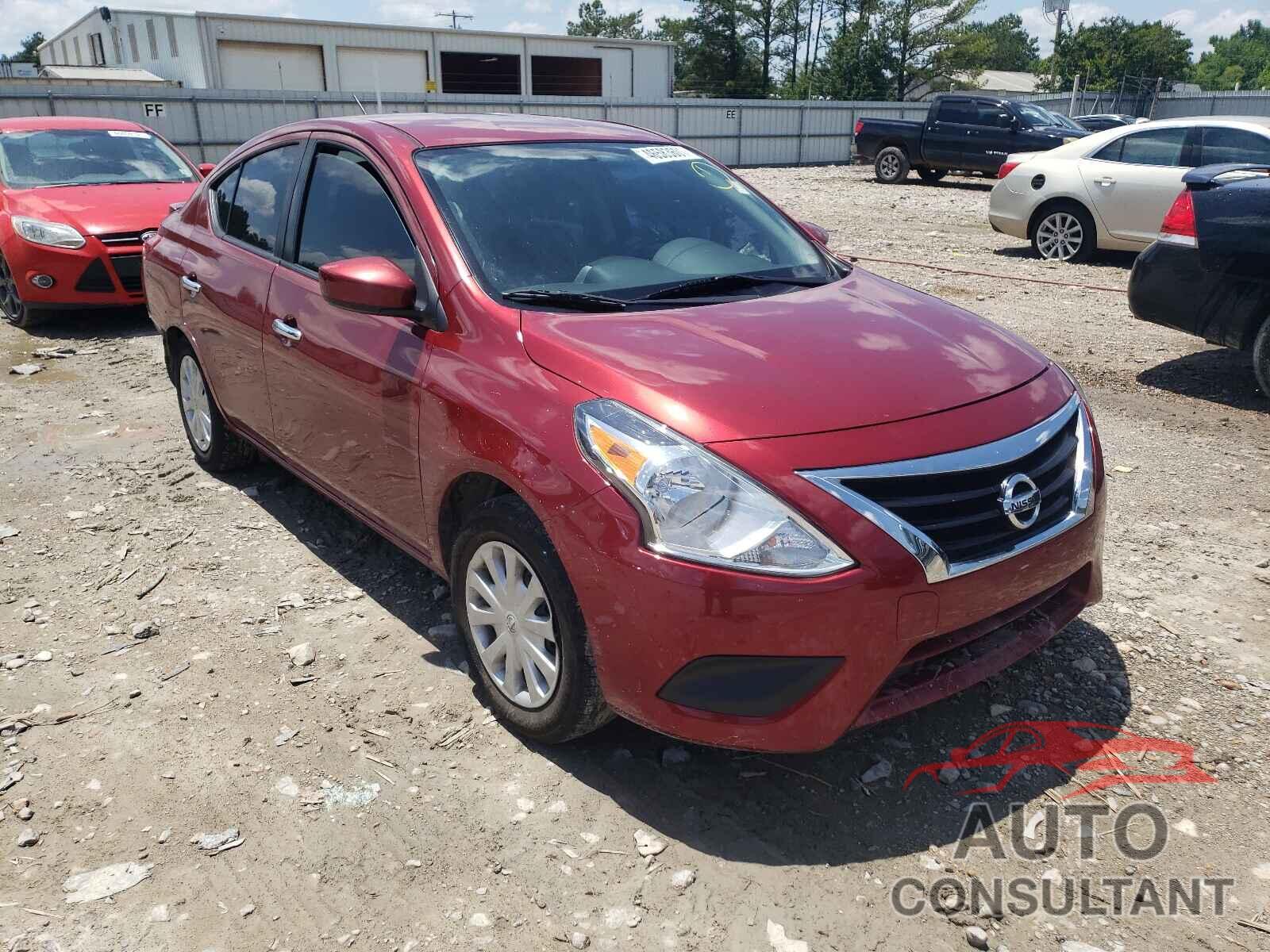 NISSAN VERSA 2017 - 3N1CN7AP8HL813879