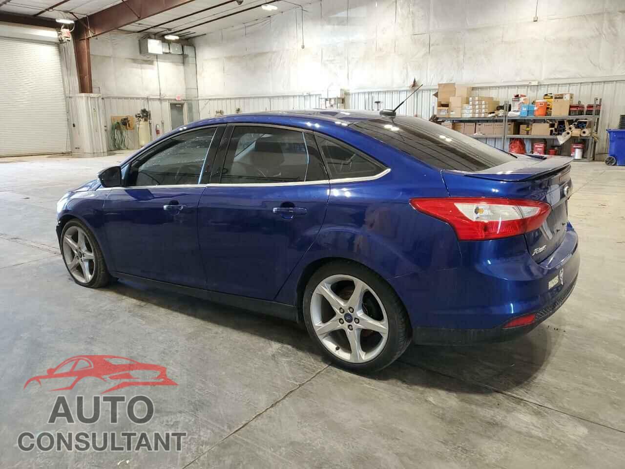 FORD FOCUS 2012 - 1FAHP3J22CL277452