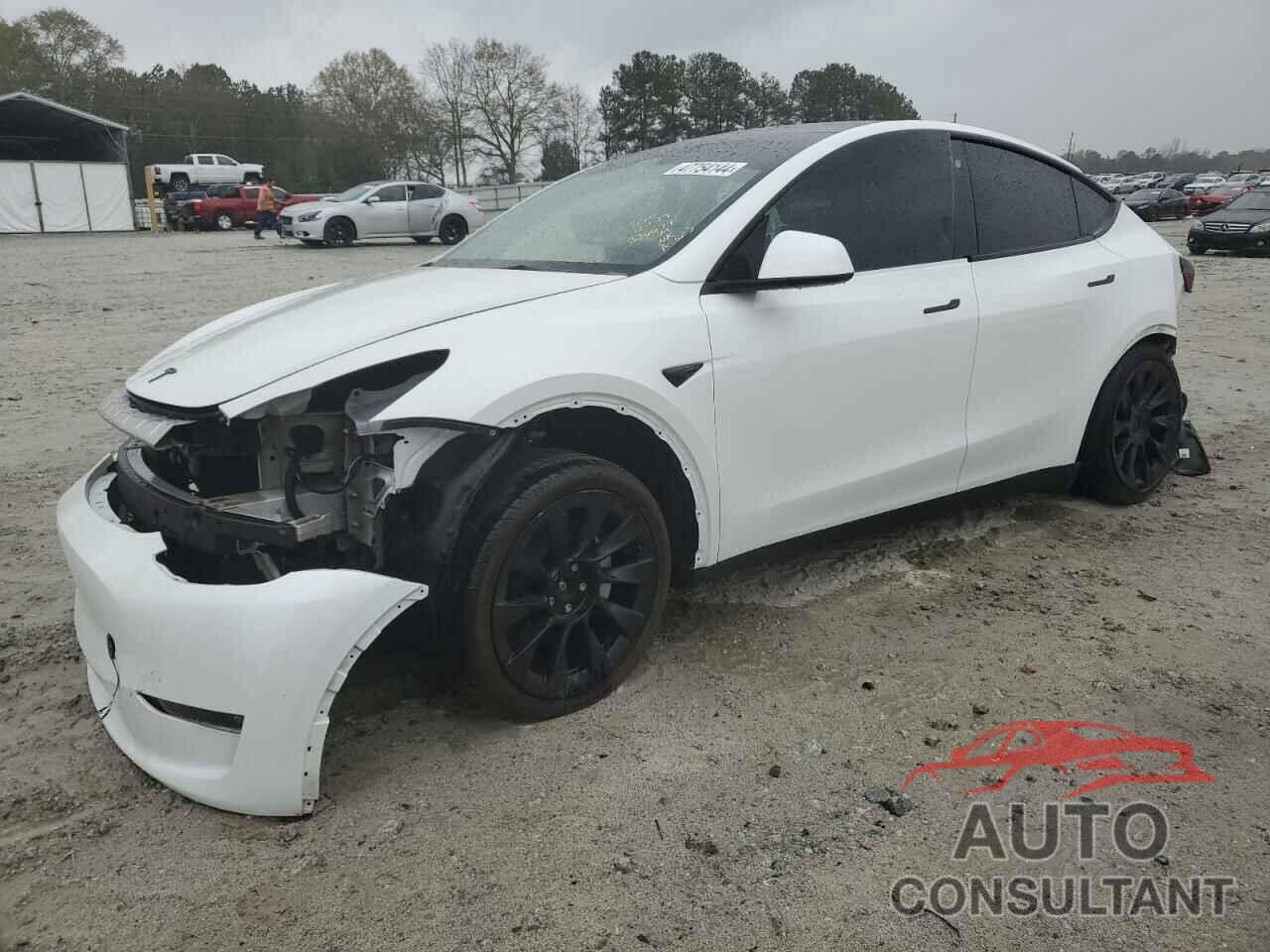 TESLA MODEL Y 2023 - 7SAYGDEE6PF708195