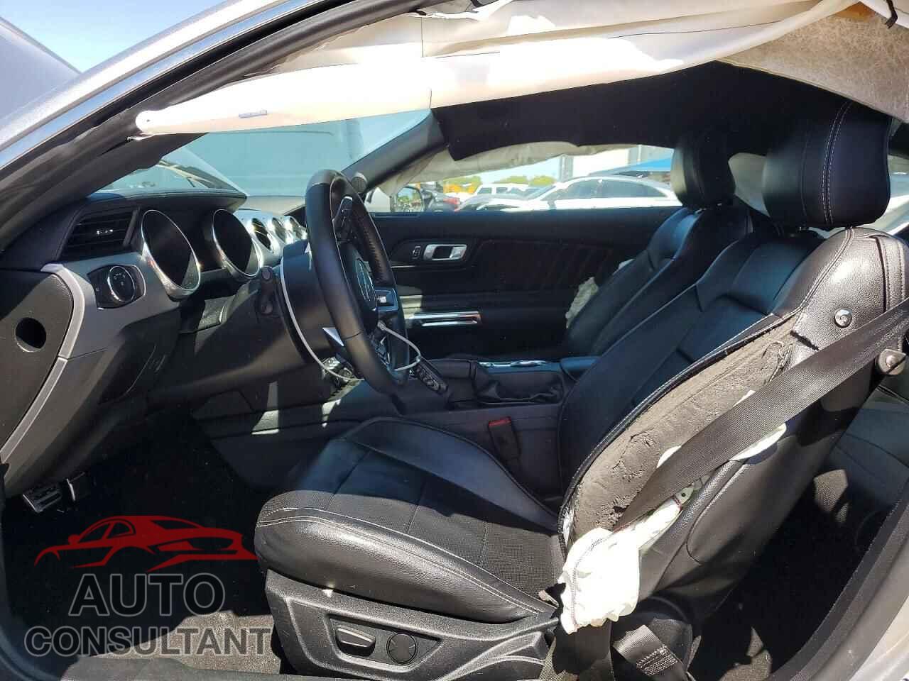 FORD MUSTANG 2021 - 1FA6P8TH2M5117048