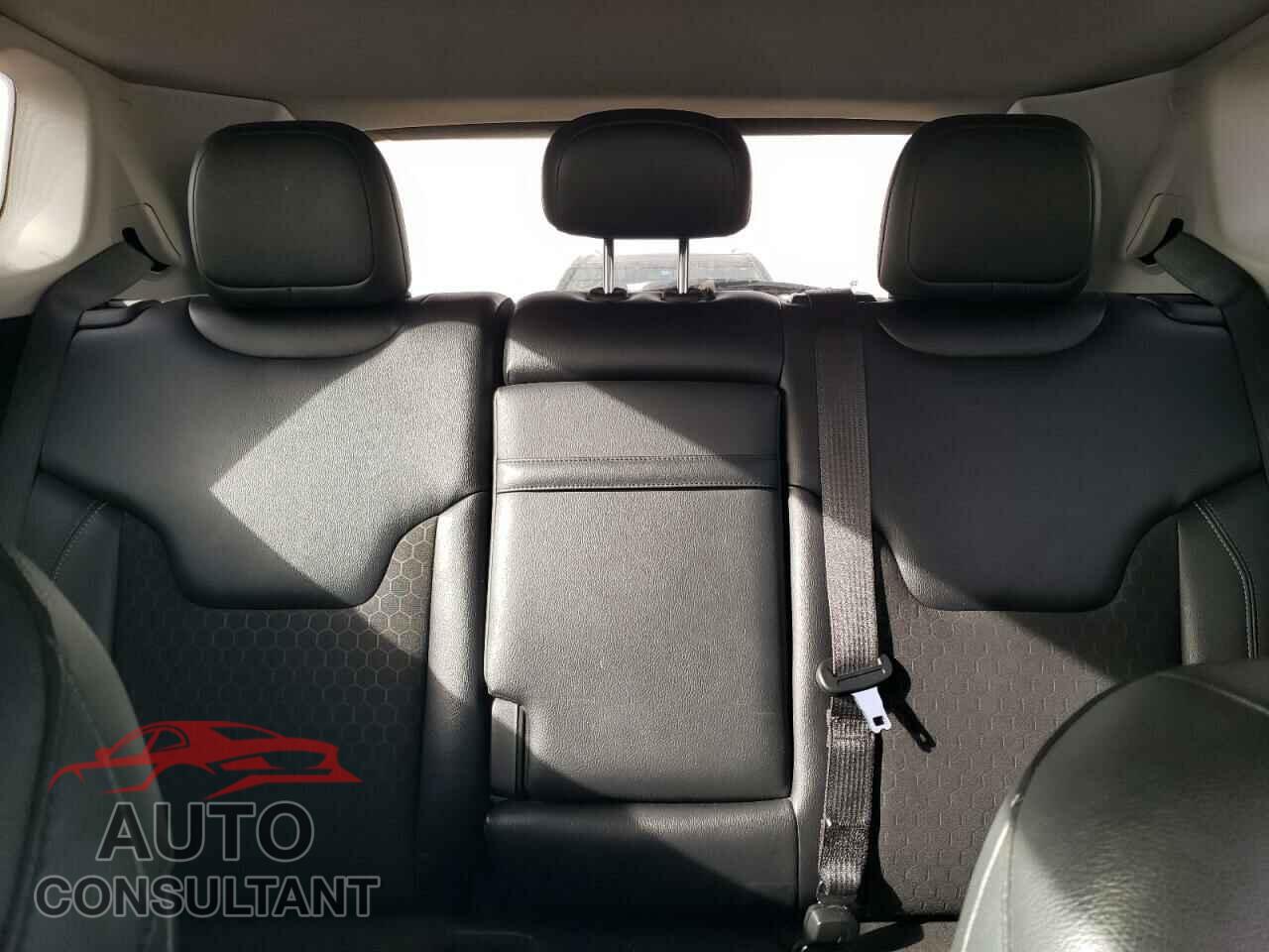 JEEP COMPASS 2018 - 3C4NJDBB4JT100275