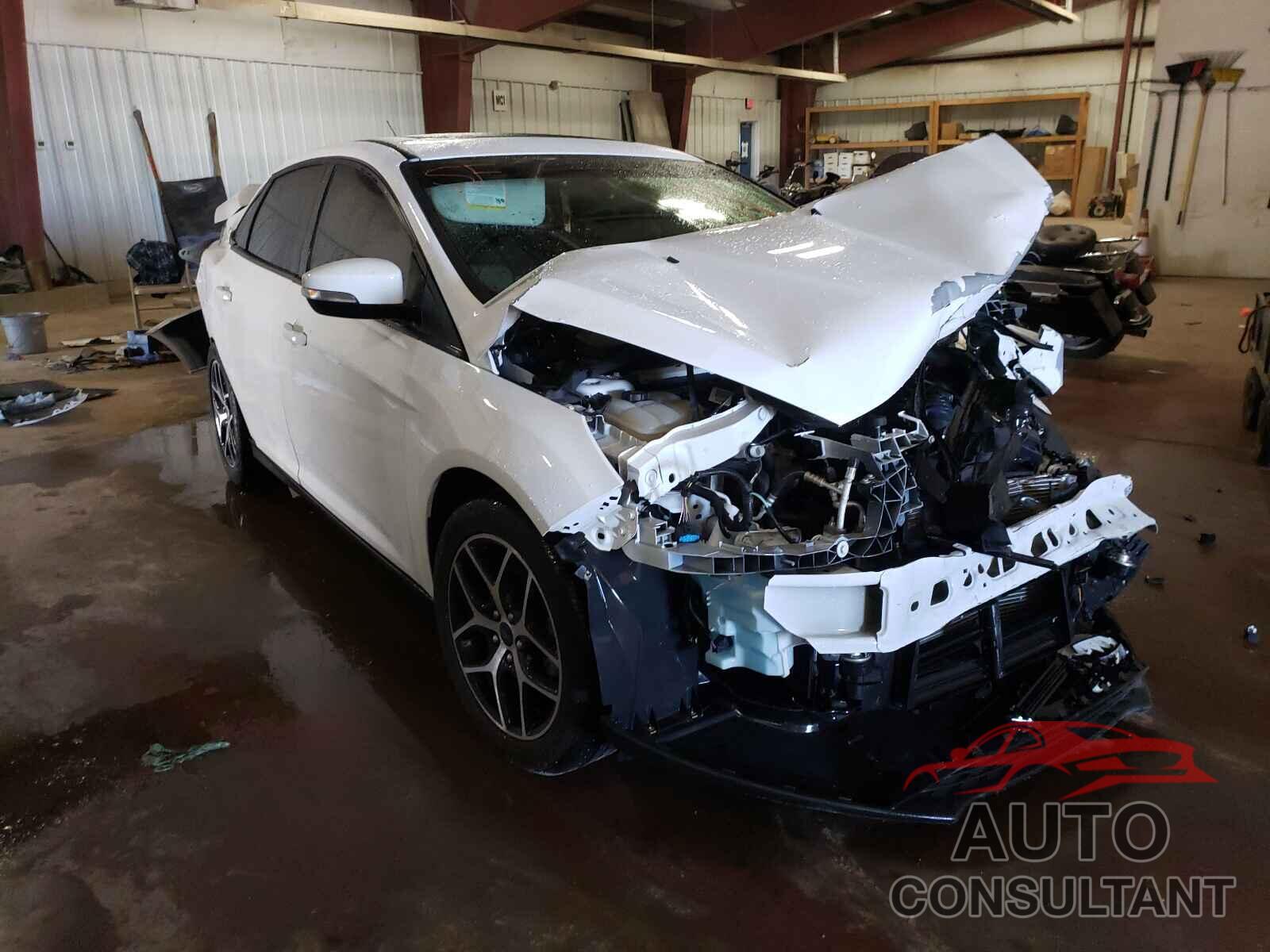 FORD FOCUS 2017 - 1FADP3H28HL257394
