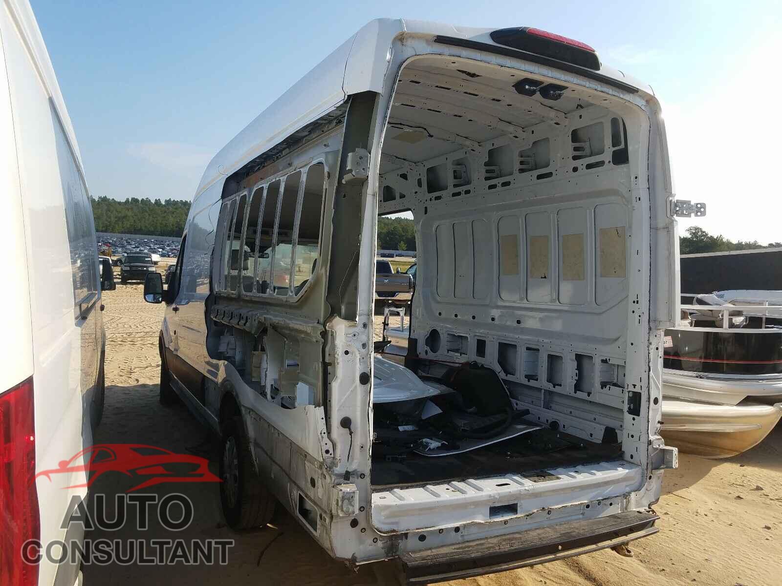 FORD TRANSIT 2019 - 1FTYR3XM8KKA58528