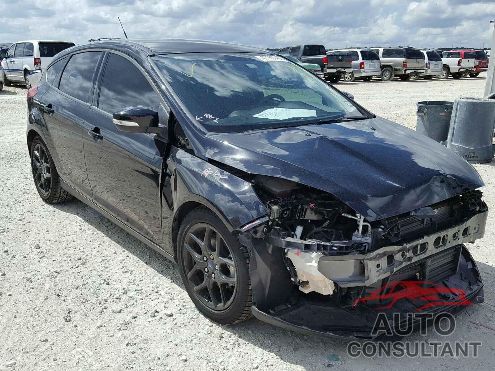 FORD FOCUS 2016 - 1FADP3K27GL398500
