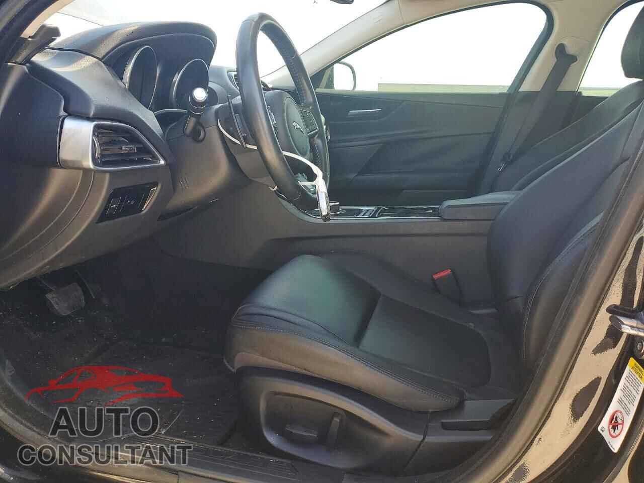 JAGUAR XE 2017 - SAJAD4BG0HA971856