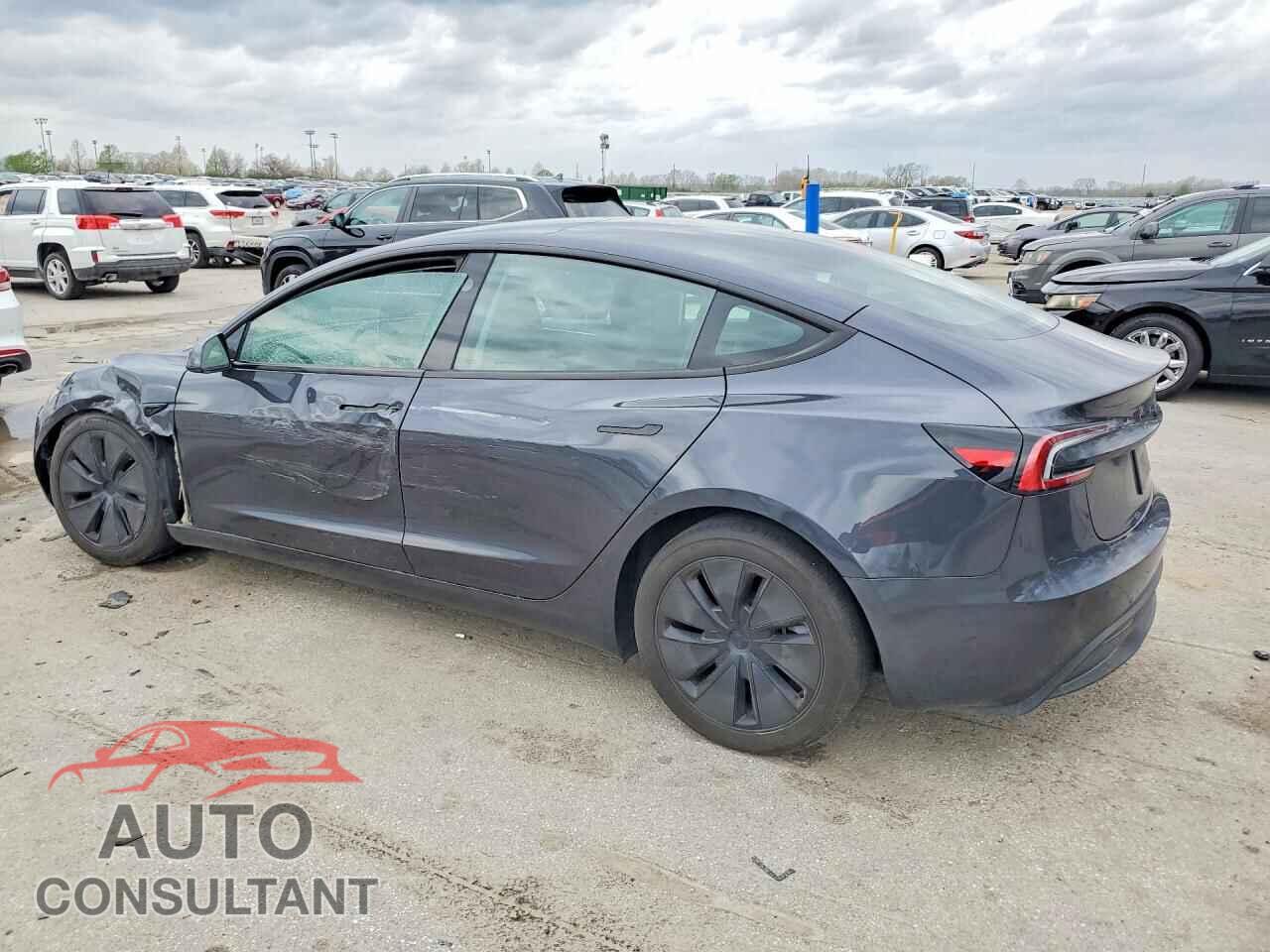 TESLA MODEL 3 2024 - 5YJ3E1EA3RF773548