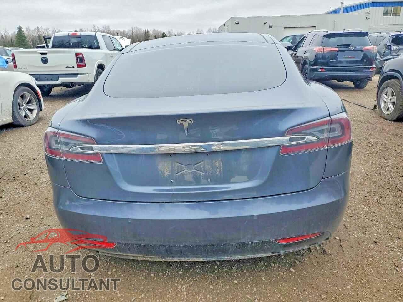 TESLA MODEL S 2017 - 5YJSA1E28HF223602
