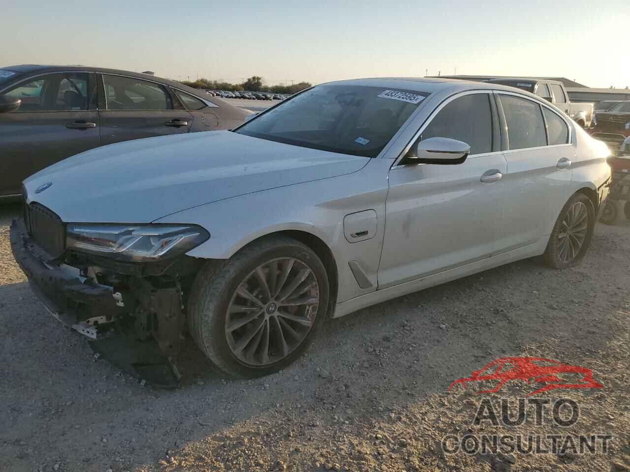 BMW 5 SERIES 2022 - WBA33AG01NCK27460