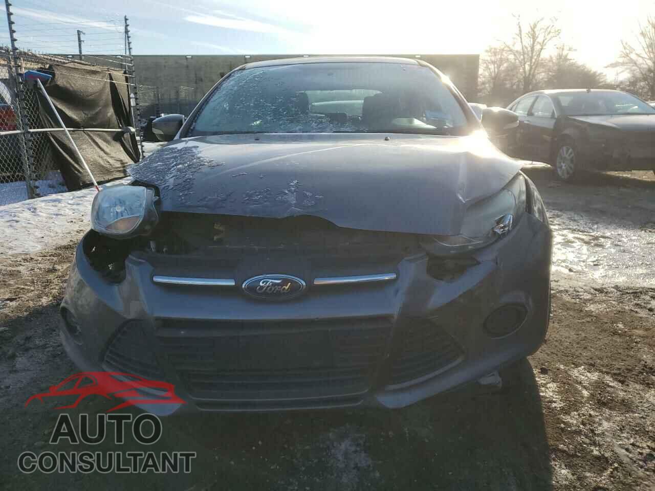 FORD FOCUS 2014 - 1FADP3K2XEL367335