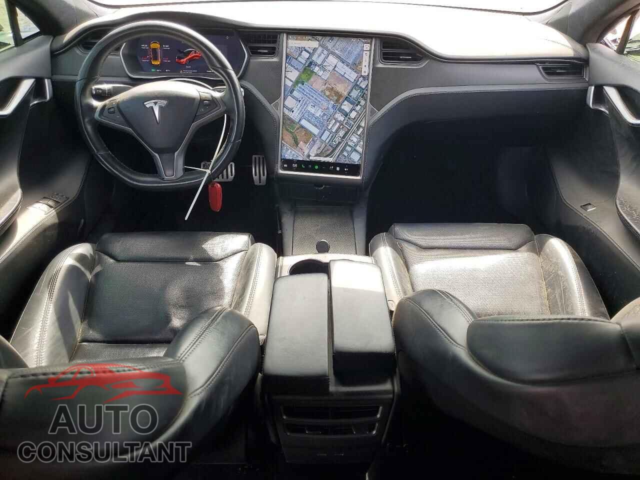 TESLA MODEL S 2018 - 5YJSA1E43JF267515