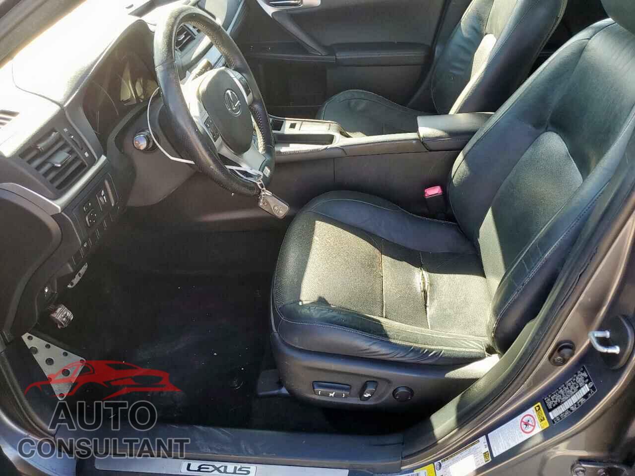 LEXUS CT 200 2012 - JTHKD5BH2C2089834