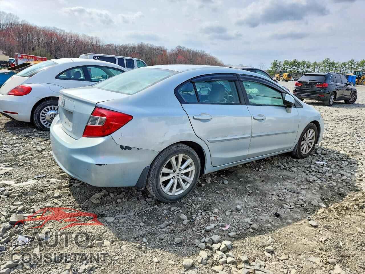 HONDA CIVIC 2012 - 2HGFB2F95CH527586