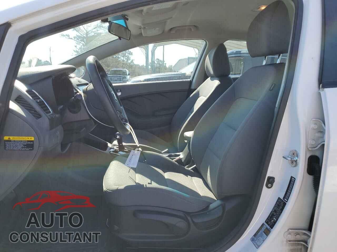 KIA FORTE 2017 - 3KPFK4A78HE120106