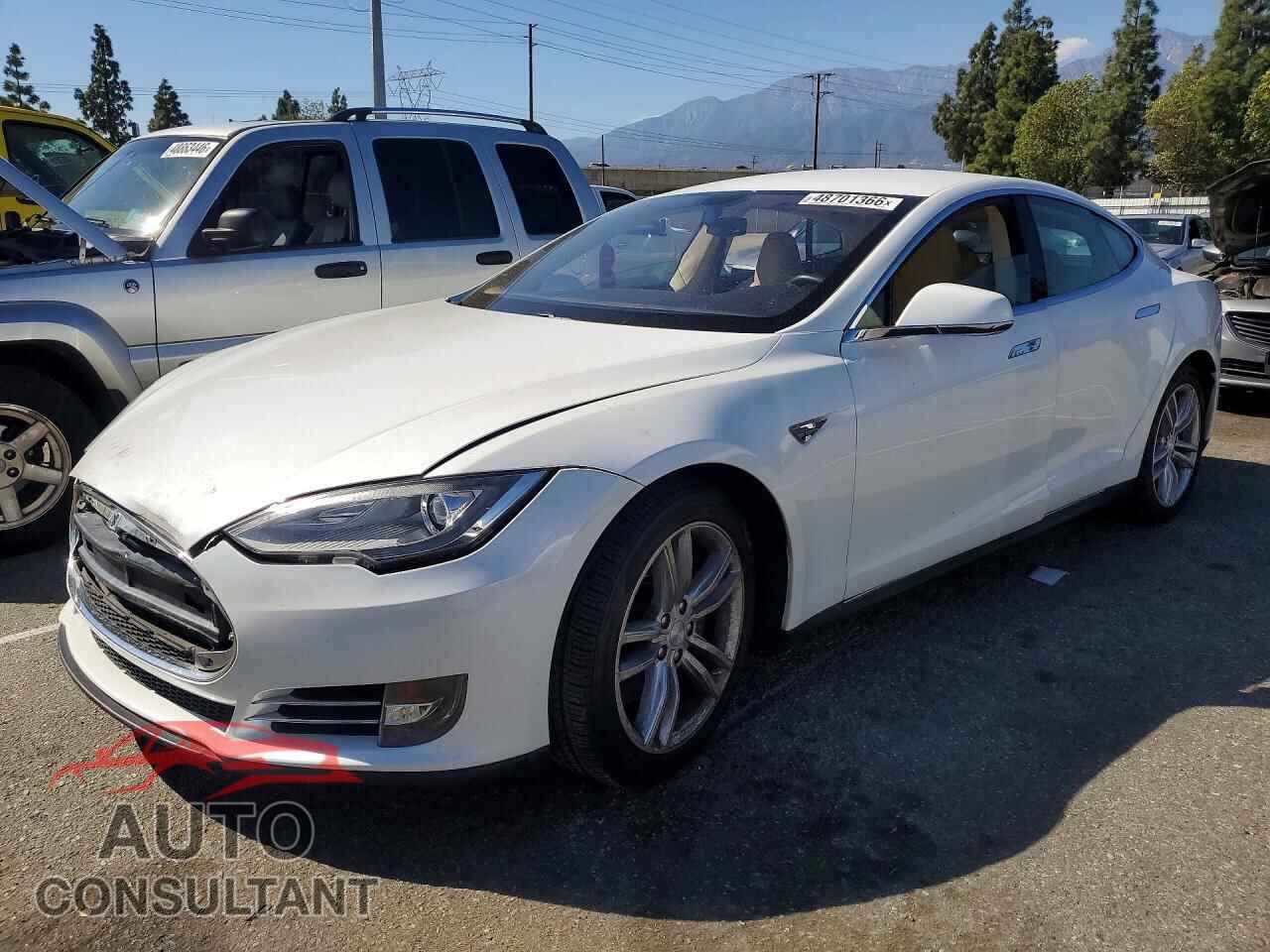 TESLA MODEL S 2013 - 5YJSA1BG5DFP09844