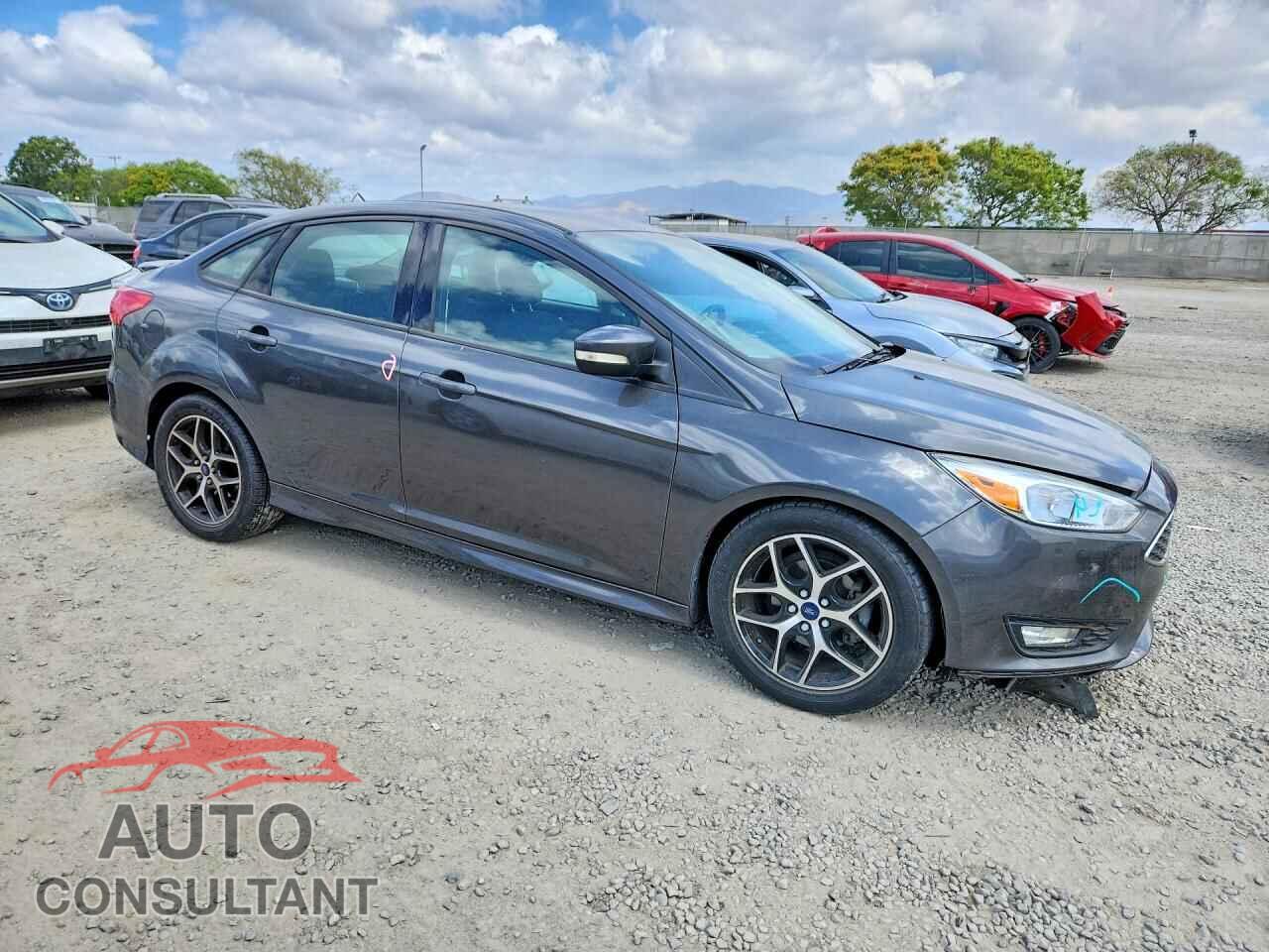 FORD FOCUS 2016 - 1FADP3F27GL372666