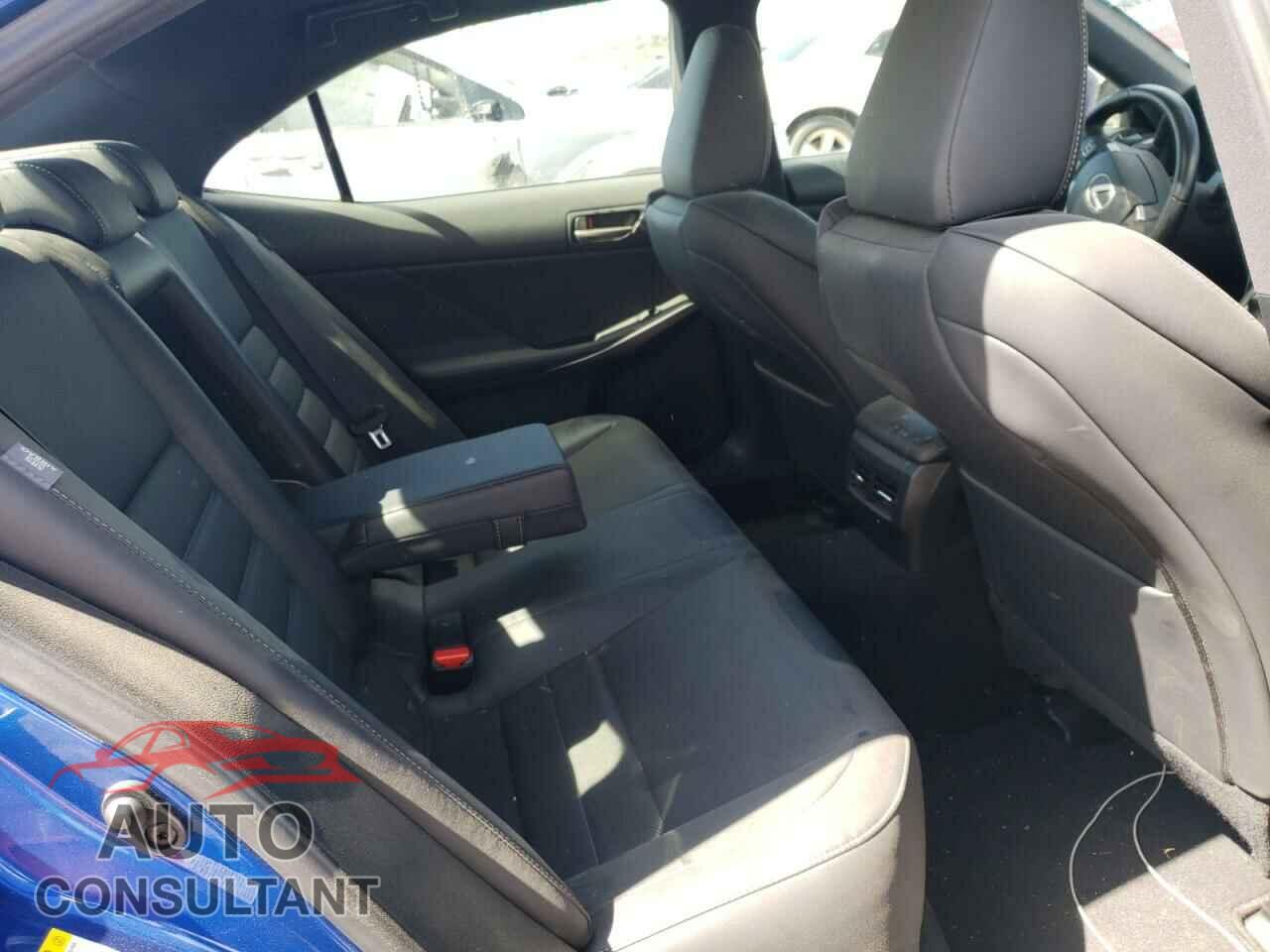 LEXUS IS 2019 - JTHCZ1D20K5016207