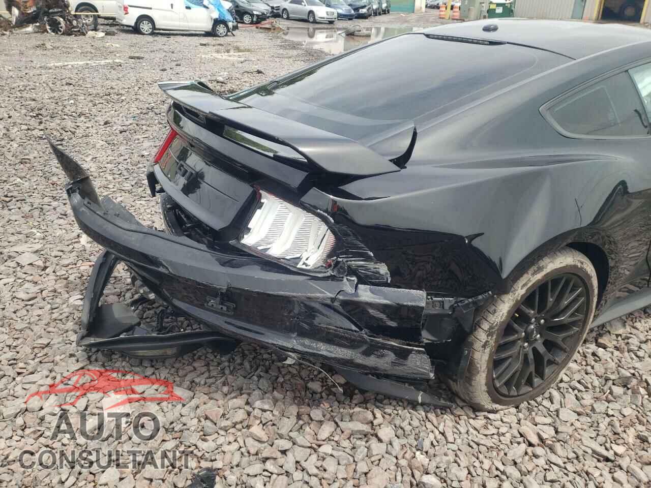 FORD MUSTANG 2018 - 1FA6P8CF4J5123685