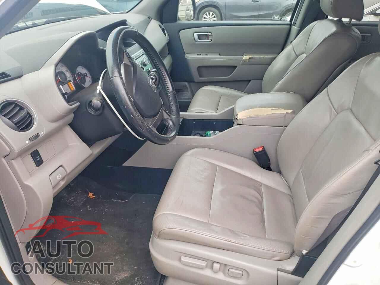 HONDA PILOT 2011 - 5FNYF4H53BB017999