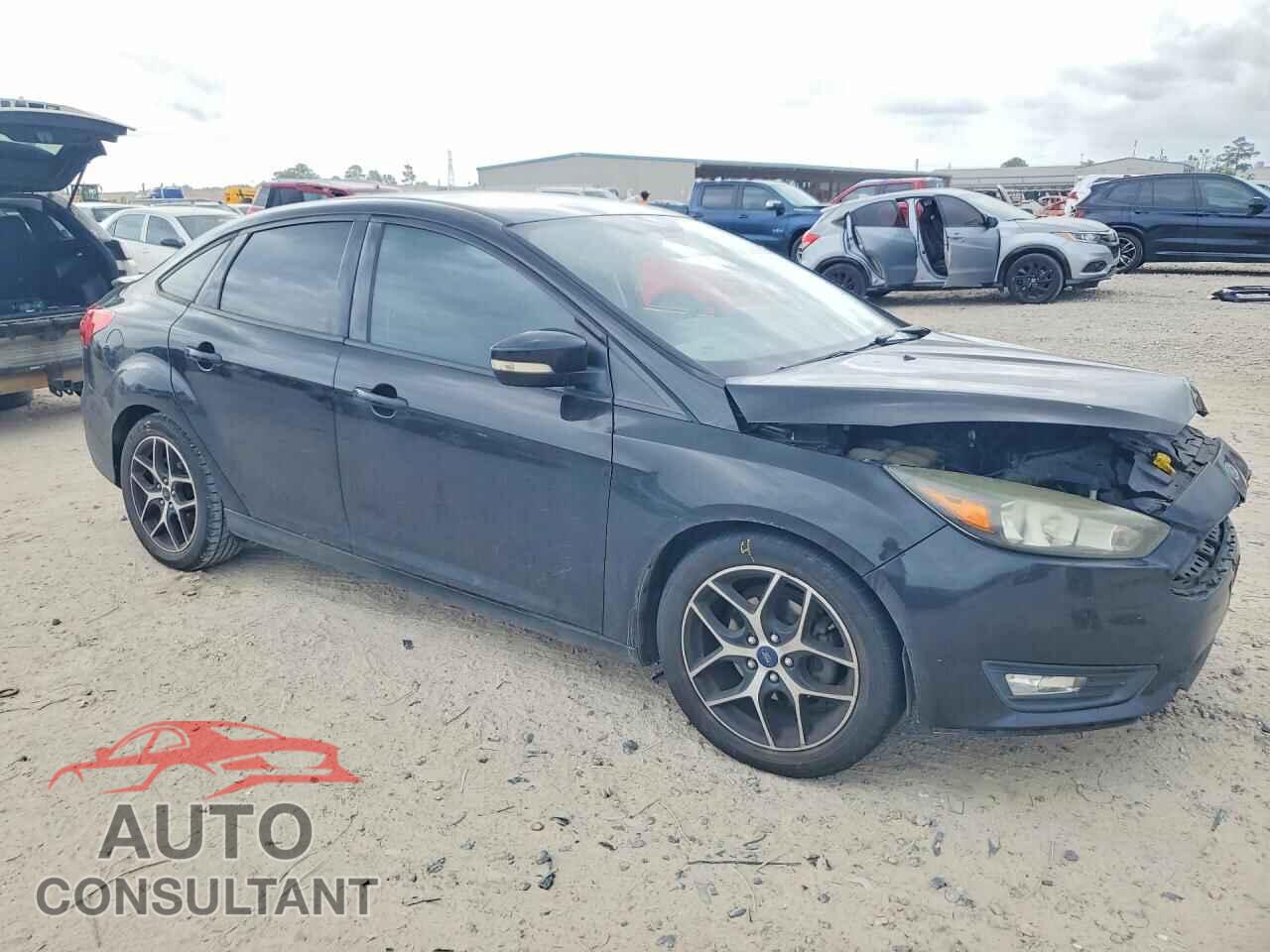 FORD FOCUS 2015 - 1FADP3F26FL228105