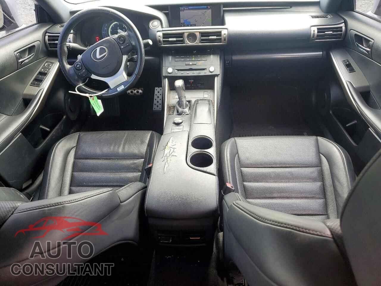 LEXUS IS 2015 - JTHBE1D21F5021378