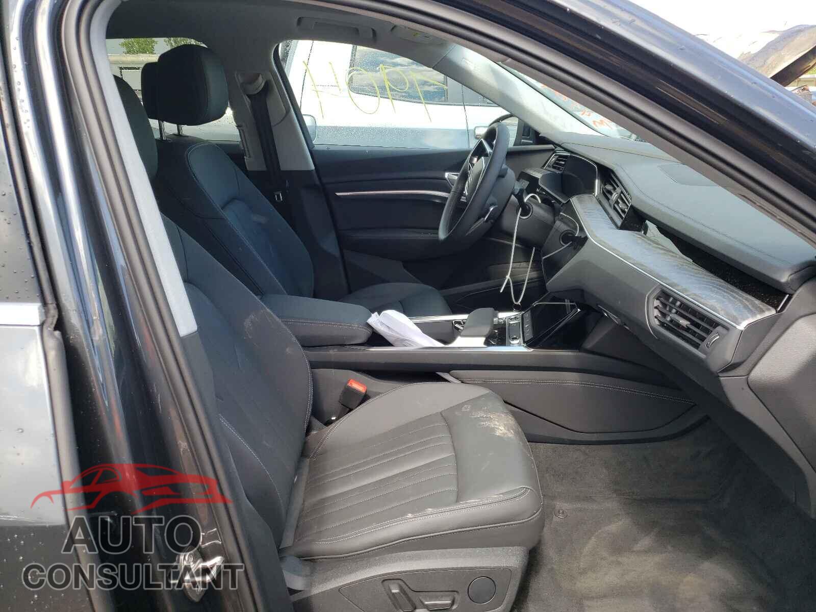 AUDI E-TRON 2021 - WA1AAAGE3MB025925