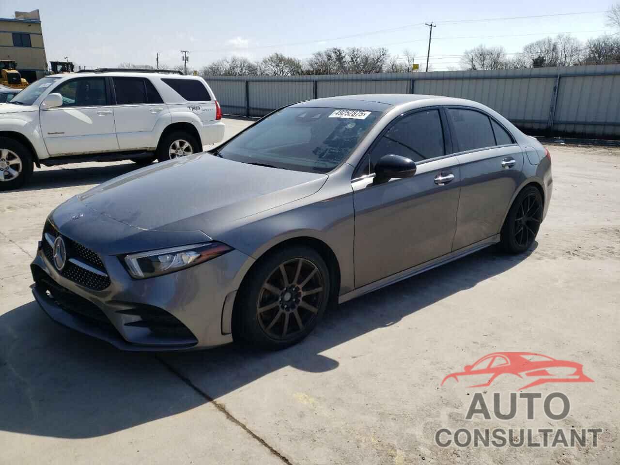 MERCEDES-BENZ A-CLASS 2019 - WDD3G4EB3KW002275