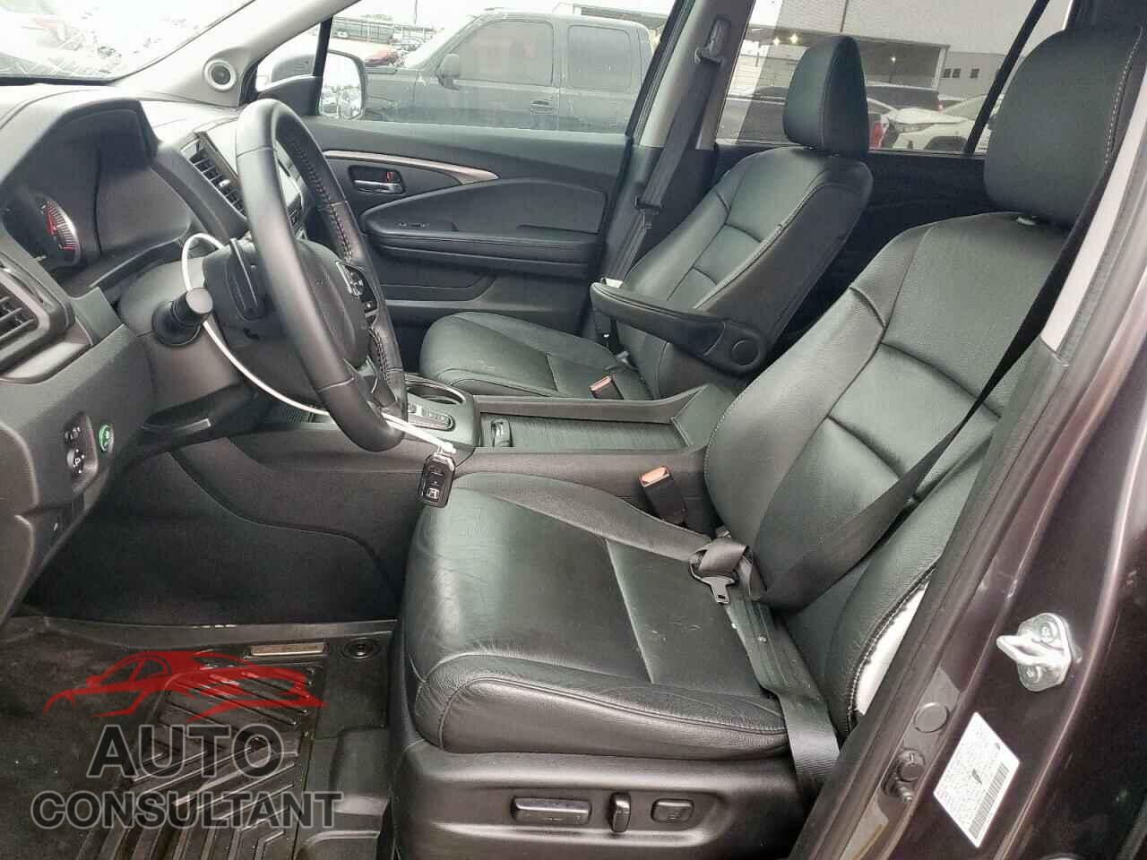 HONDA PILOT 2021 - 5FNYF5H25MB047648