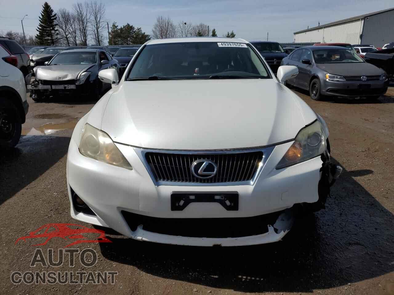 LEXUS IS 2011 - JTHCF5C22B5049419