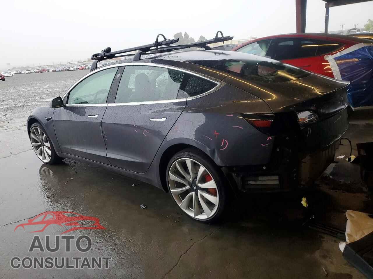 TESLA MODEL 3 2018 - 5YJ3E1EB8JF083081