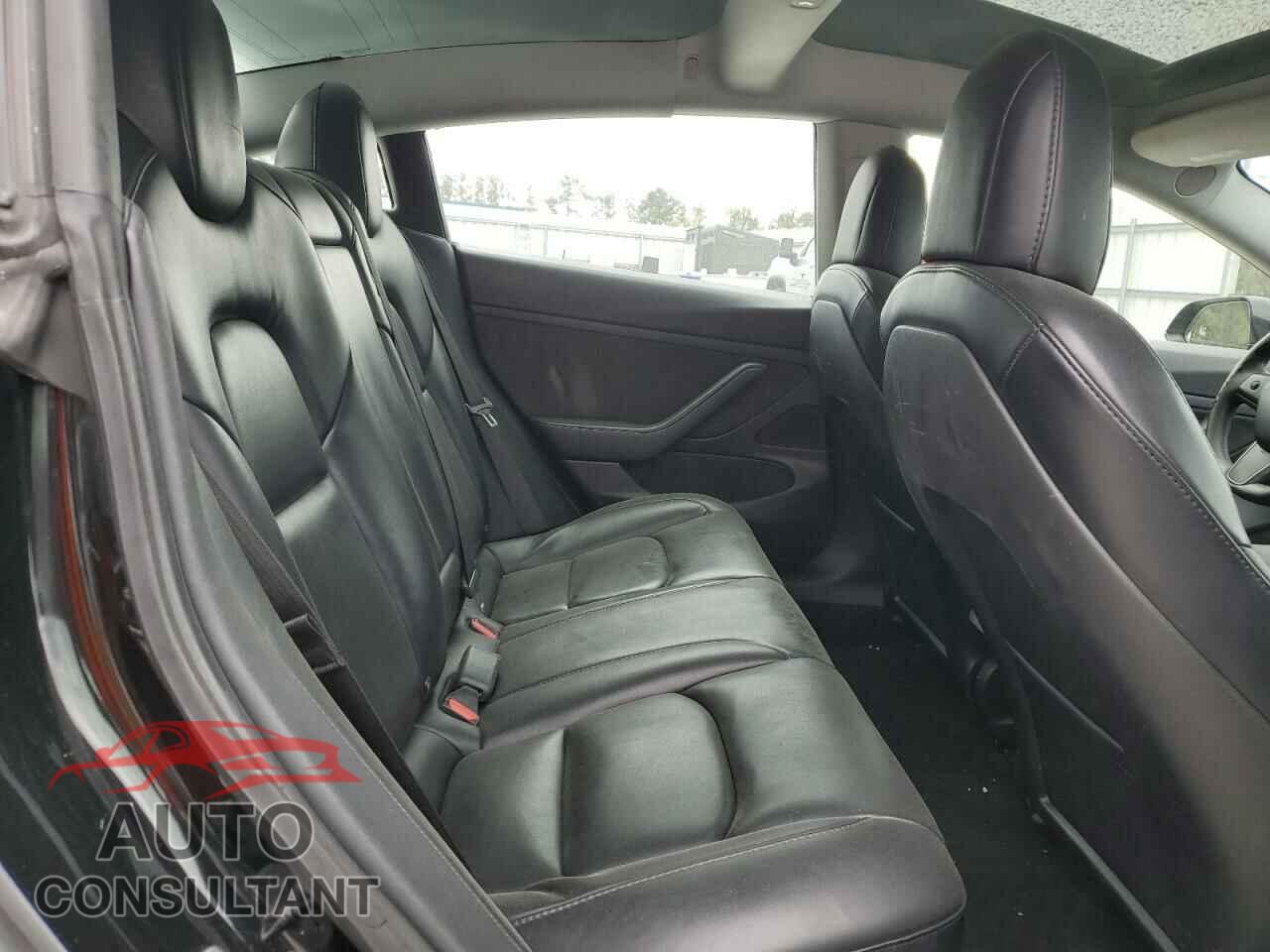 TESLA MODEL 3 2021 - 5YJ3E1EA3MF854008