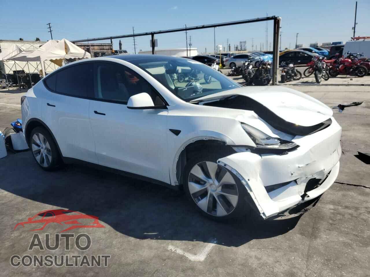TESLA MODEL Y 2022 - 7SAYGDEE8NF340096