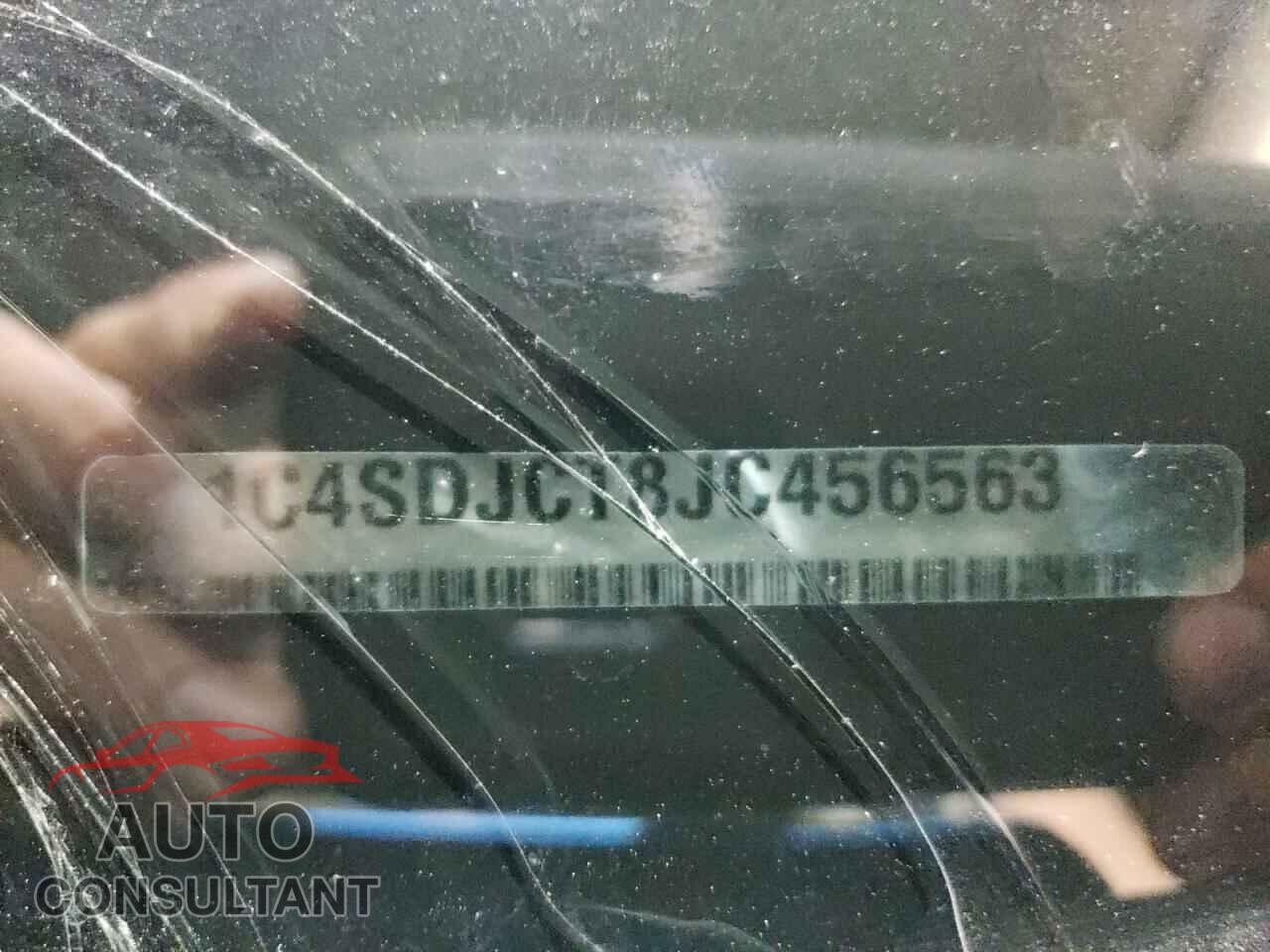 DODGE DURANGO 2018 - 1C4SDJCT8JC456563