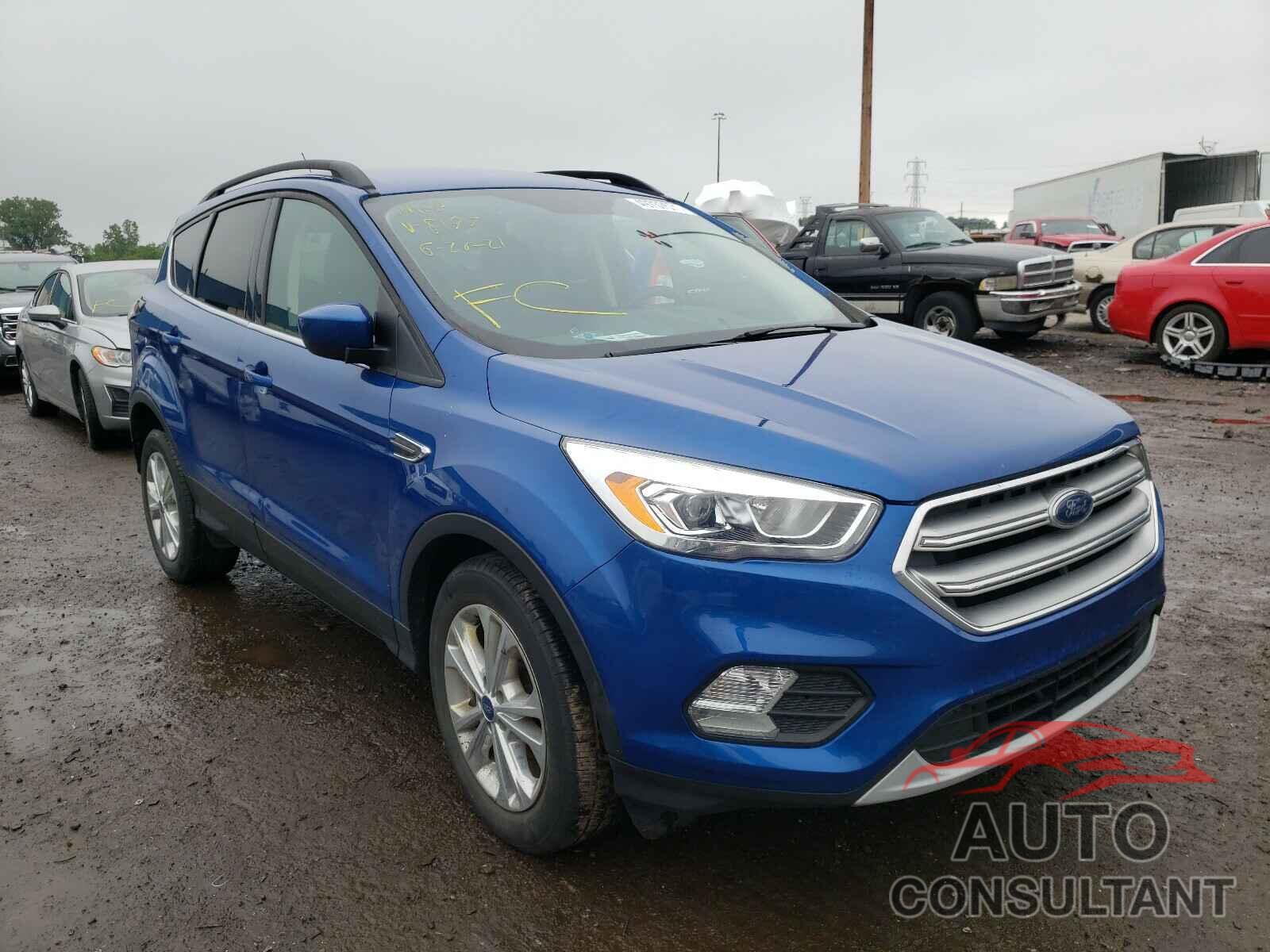 FORD ESCAPE 2017 - 1FMCU0GD8HUC48197