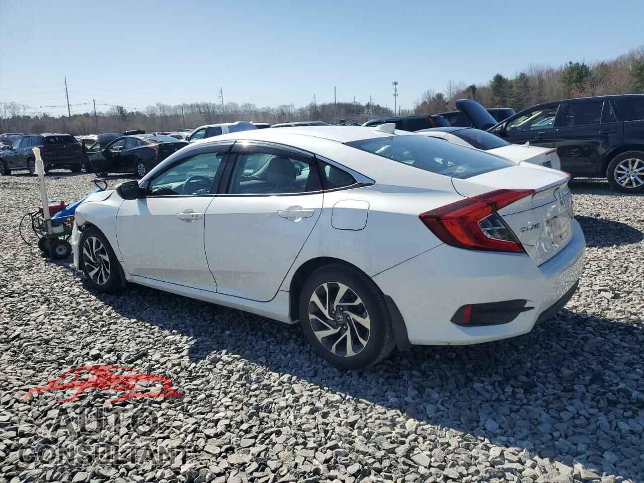 HONDA CIVIC 2017 - 19XFC2F79HE215896