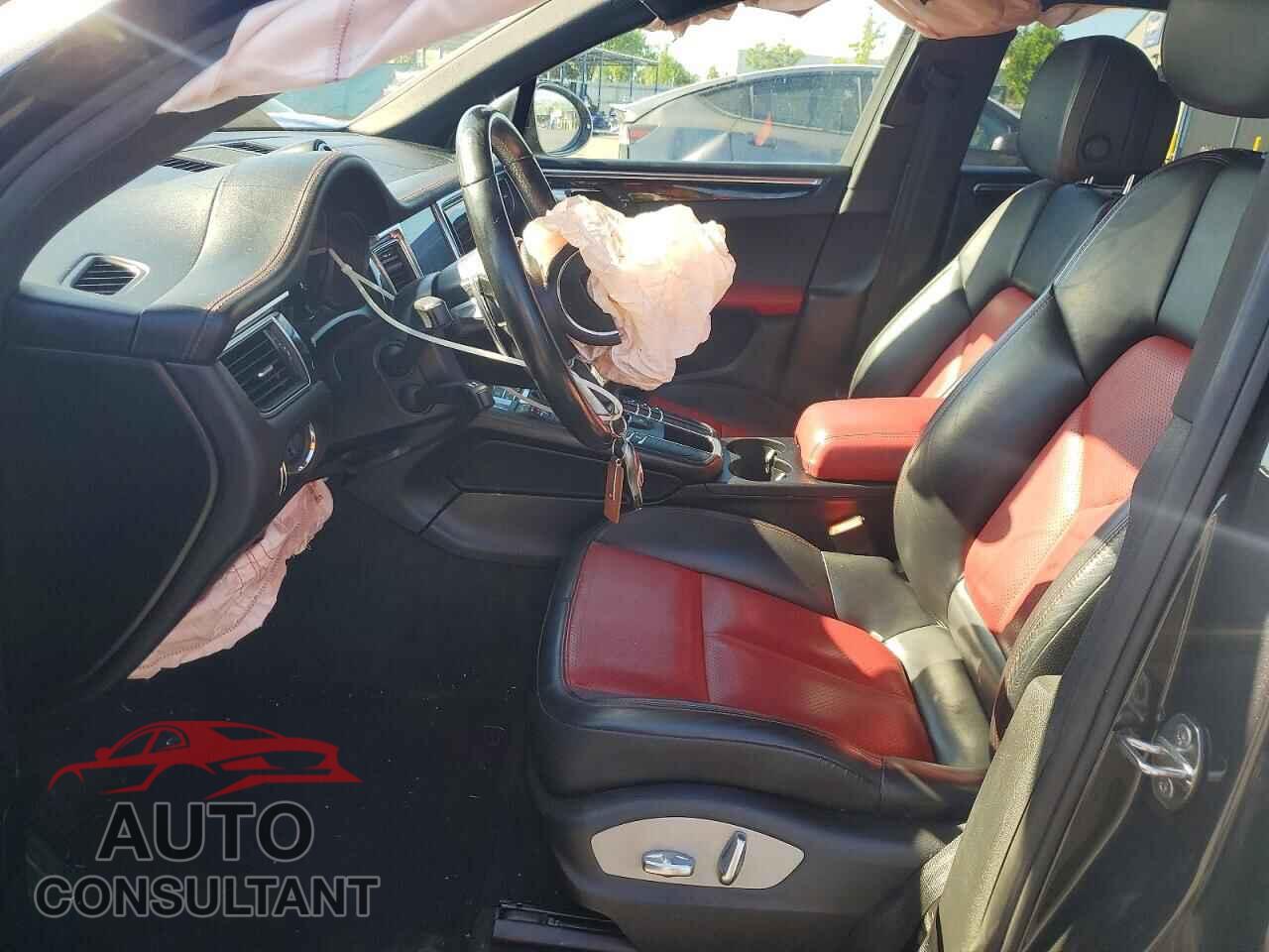 PORSCHE MACAN 2018 - WP1AA2A57JLB00828