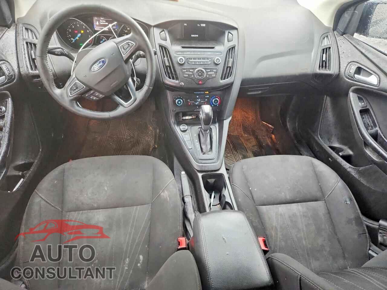 FORD FOCUS 2016 - 1FADP3K2XGL375096