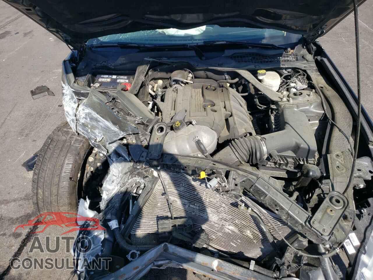 FORD MUSTANG 2020 - 1FATP8UHXL5143249