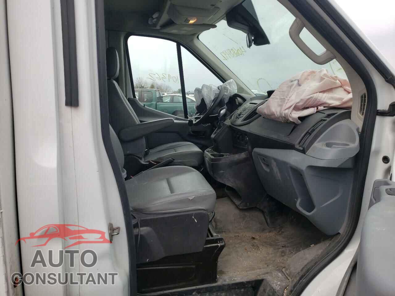 FORD TRANSIT CO 2018 - 1FDYR5PM3JKA16211